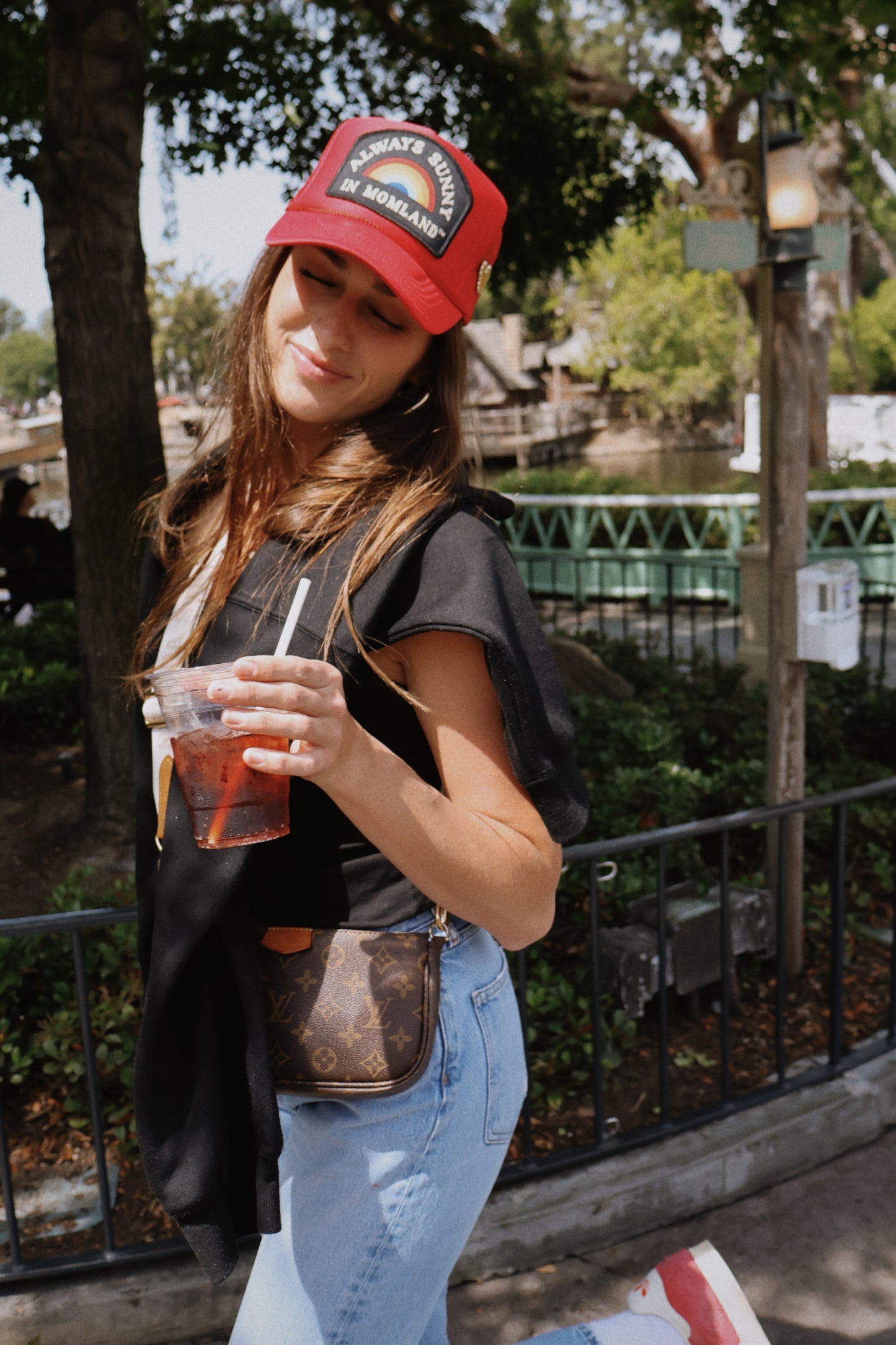 *Always Sunny in MOMLAND Trucker hat in Red