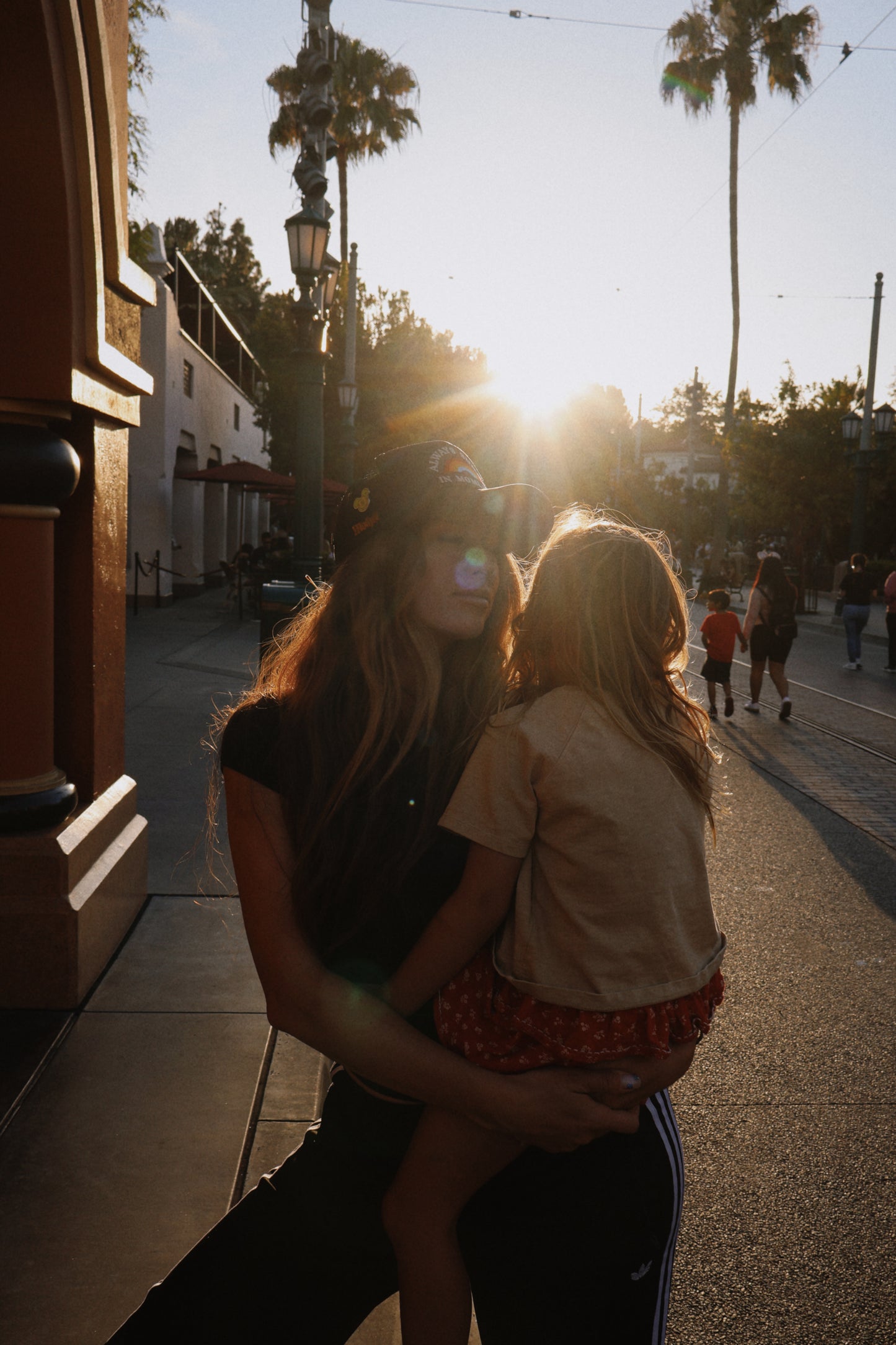 *Always Sunny in MOMLAND Trucker hat in Black