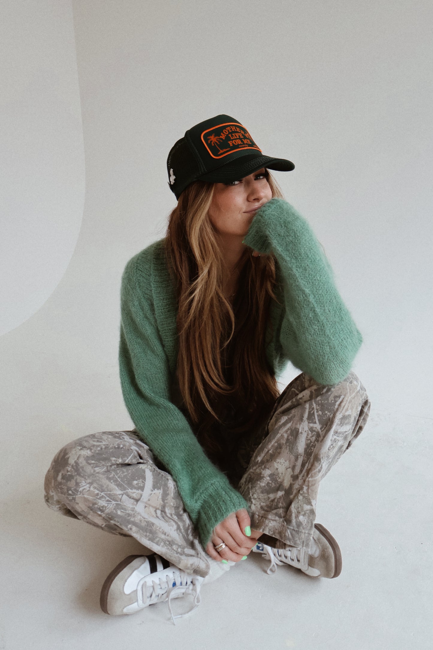 *MOTHERS LIFE FOR ME Trucker on Dark Green