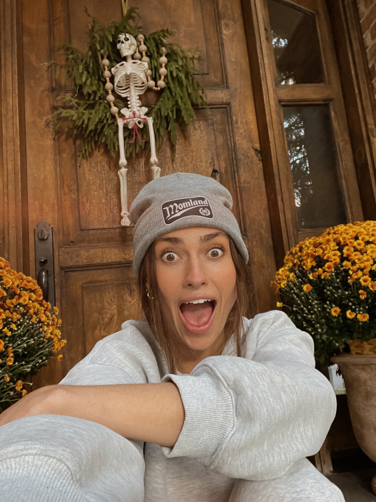 Momland™️ Beanie on Heather Grey