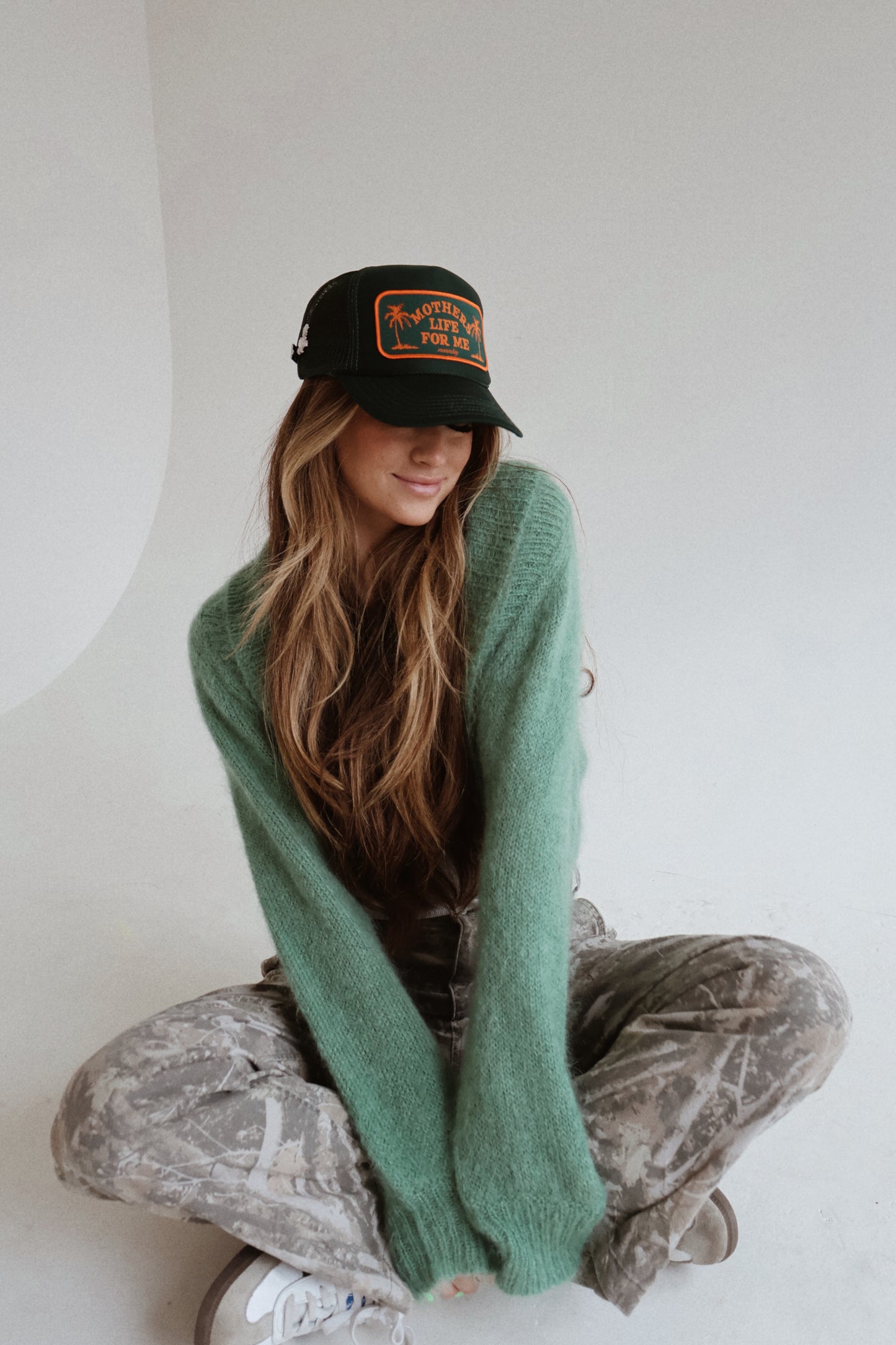 *MOTHERS LIFE FOR ME Trucker on Dark Green