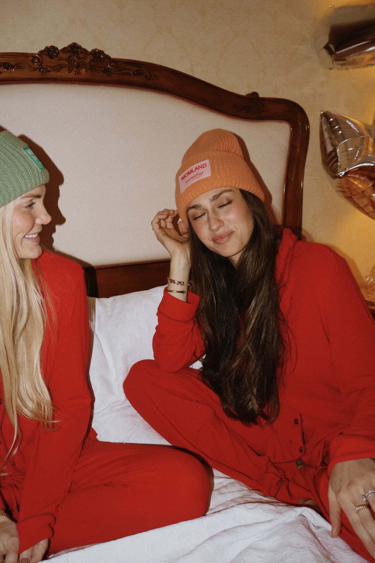 Momland™️ beanie in orange