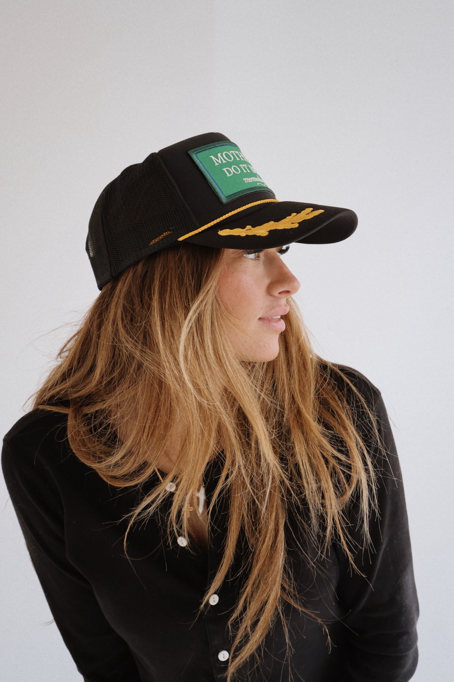 MOTHERS DO IT BEST on black and gold leaf