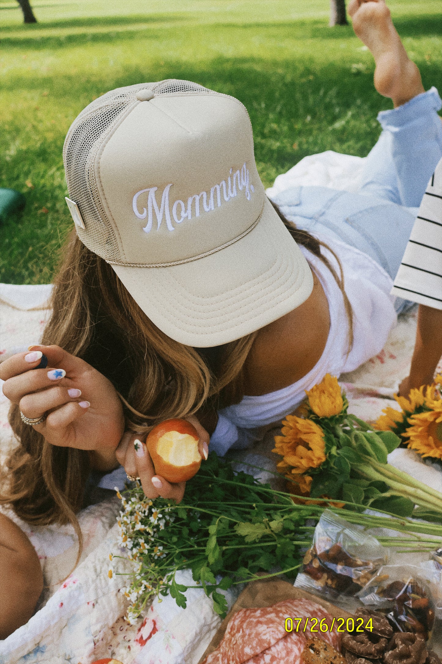 Momming Embroidered in Tan and White