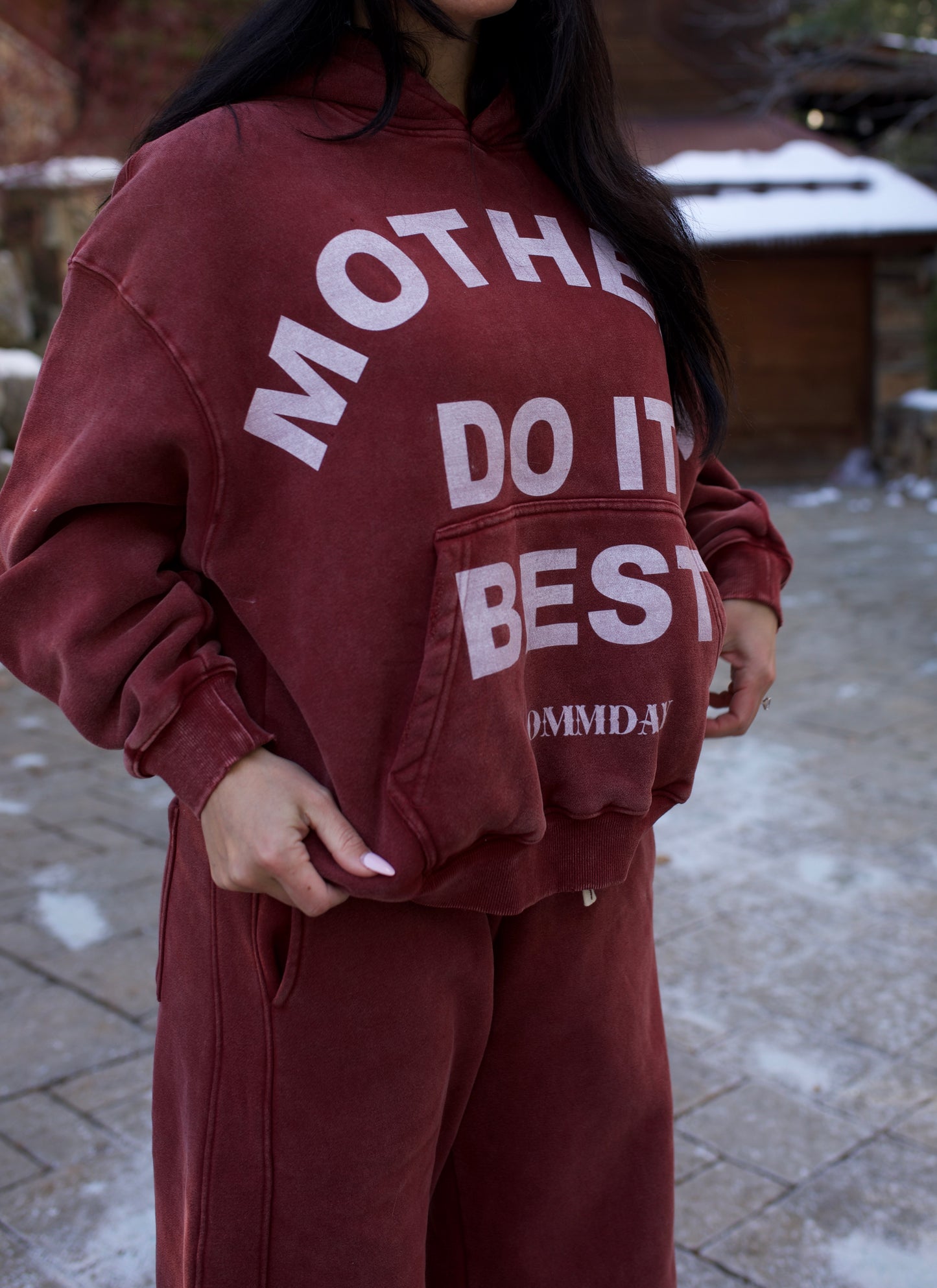 *MOTHERS DO IT BEST sweatshirt in red