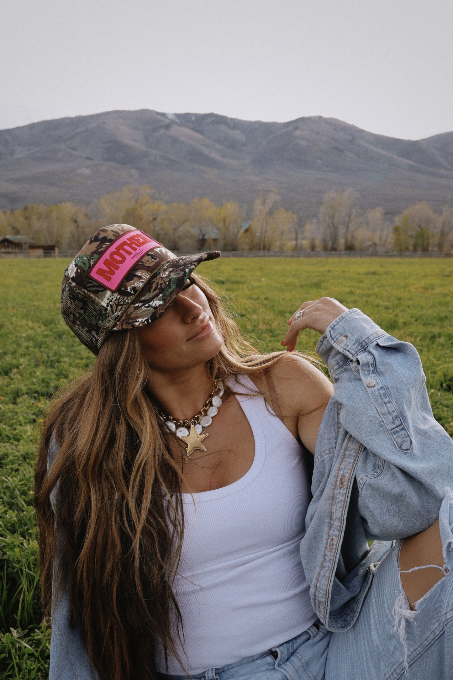 *PINK MOTHER on camo Trucker
