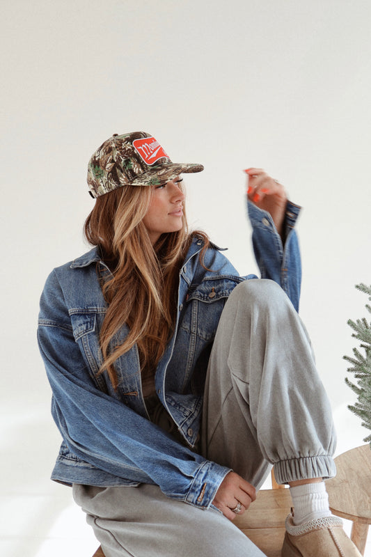 MomLand™️ patch hat in camo