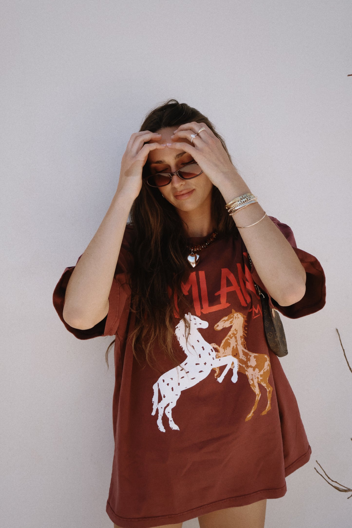 MOMLAND horse tee shirt
