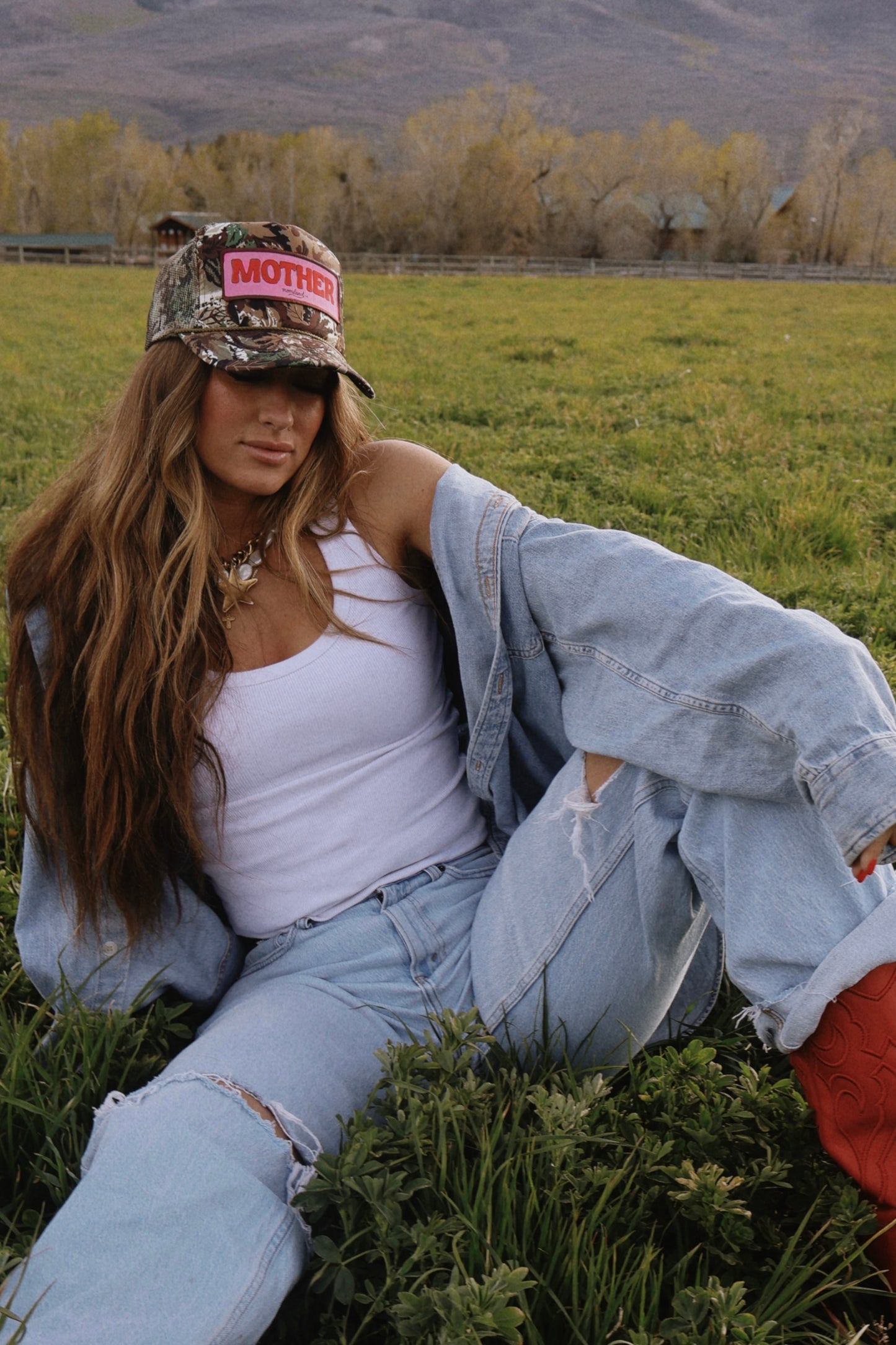 *PINK MOTHER on camo Trucker
