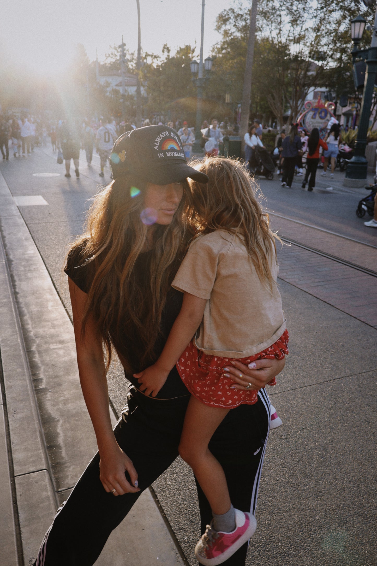 *Always Sunny in MOMLAND Trucker hat in Black