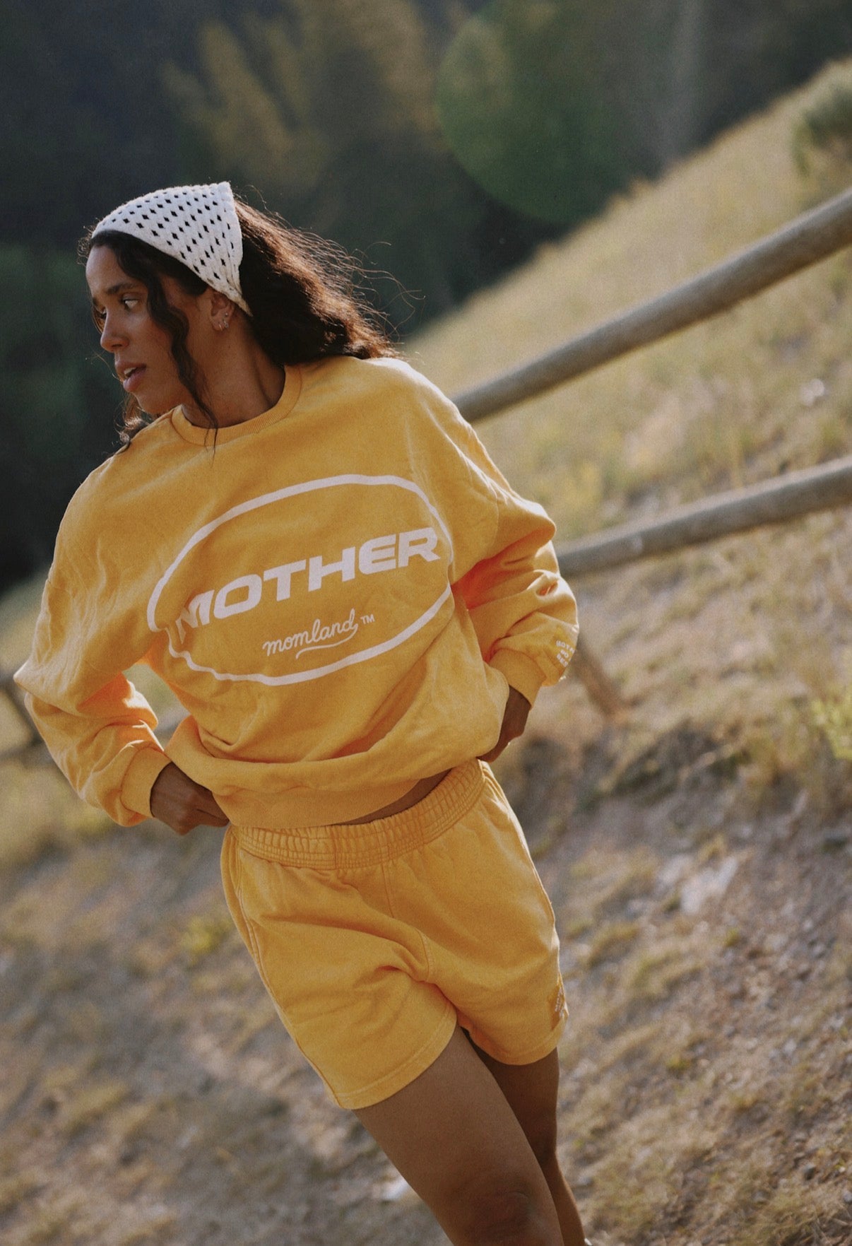 MOTHER circle Yellow sweatshirt