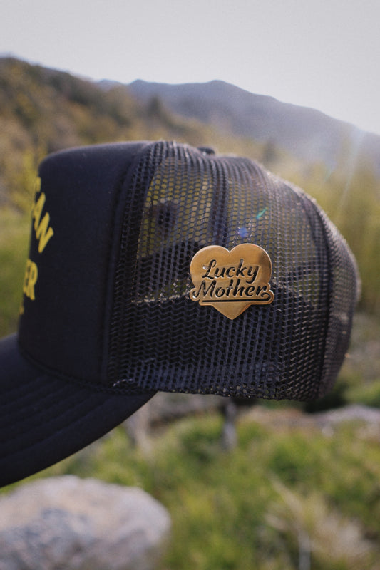 LUCKY MOTHER HEART PIN