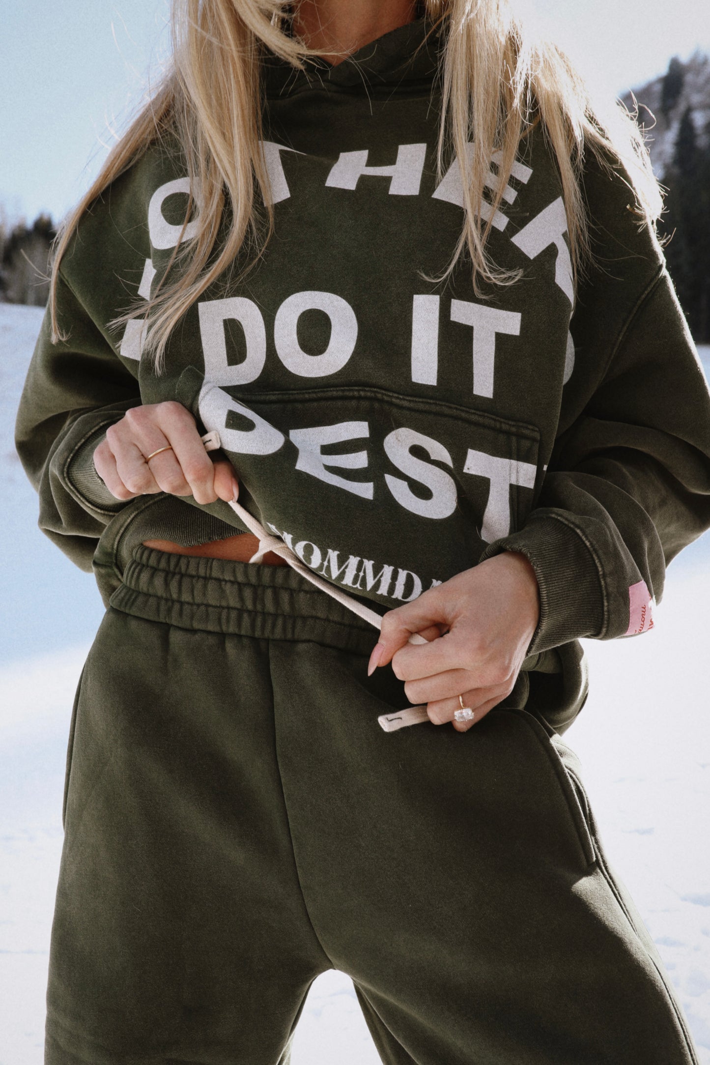 *MOTHERS DO IT BEST sweatshirt in green