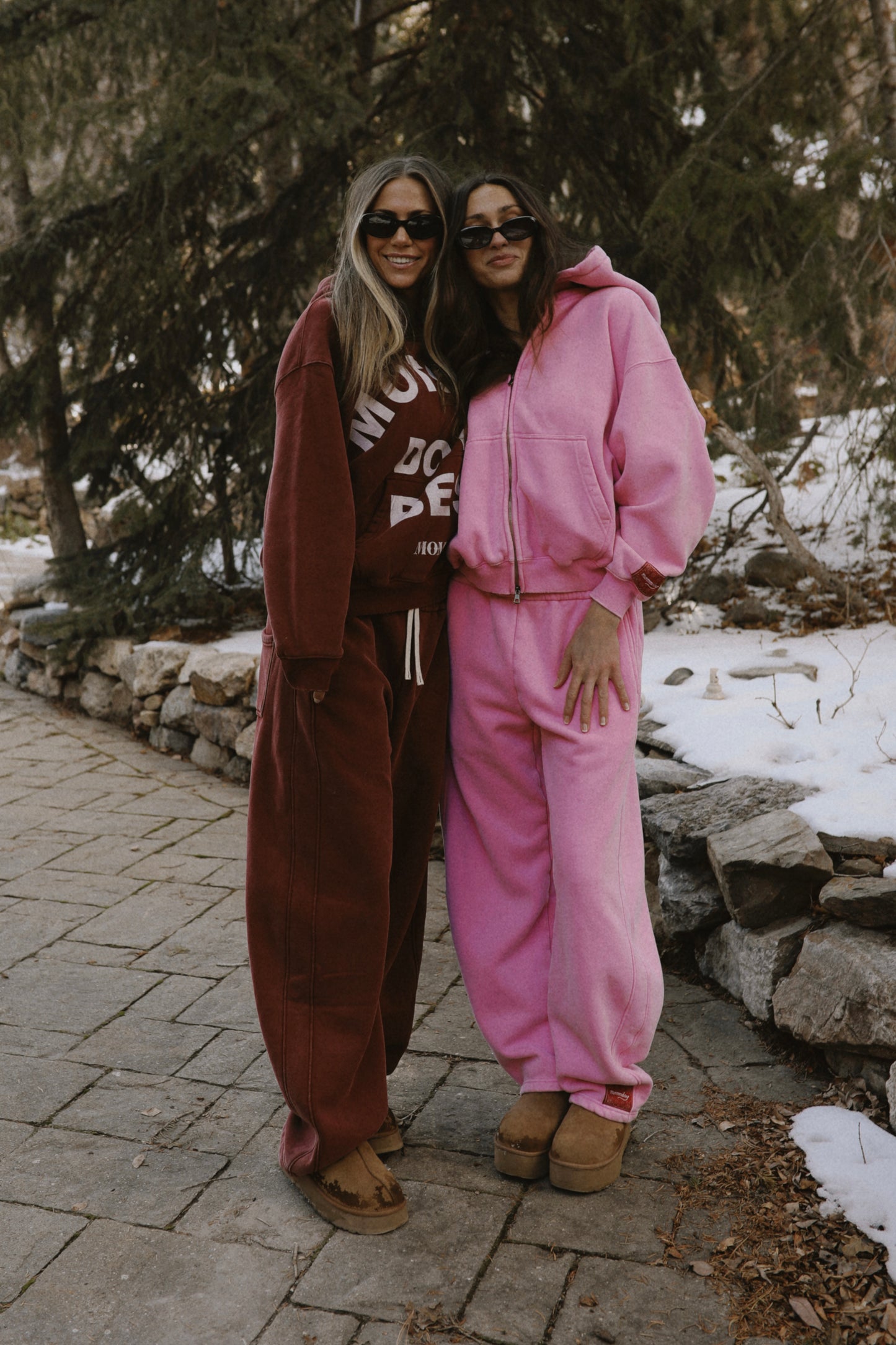 *MOTHERS DO IT BEST sweatpants in red