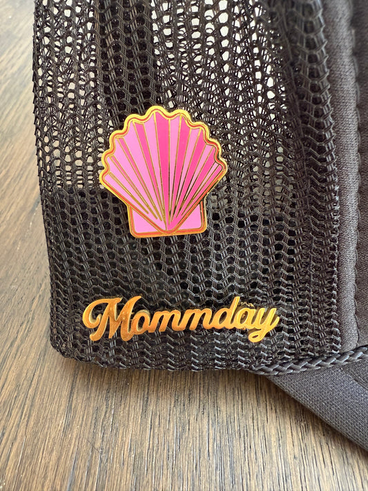 *GOLD MOMMDAY pin (only with purchase of item)