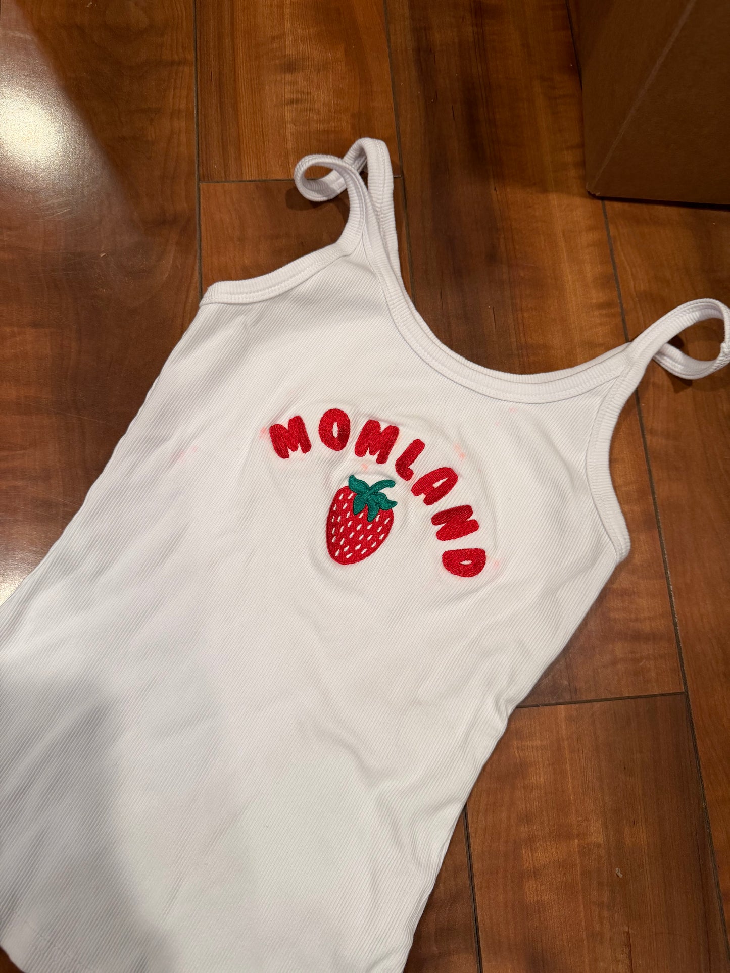Momland Strawberry Tank